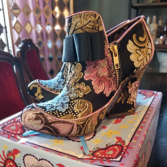 Irregular choice Shoes - Irregular Choice Lovingly Gazing heels